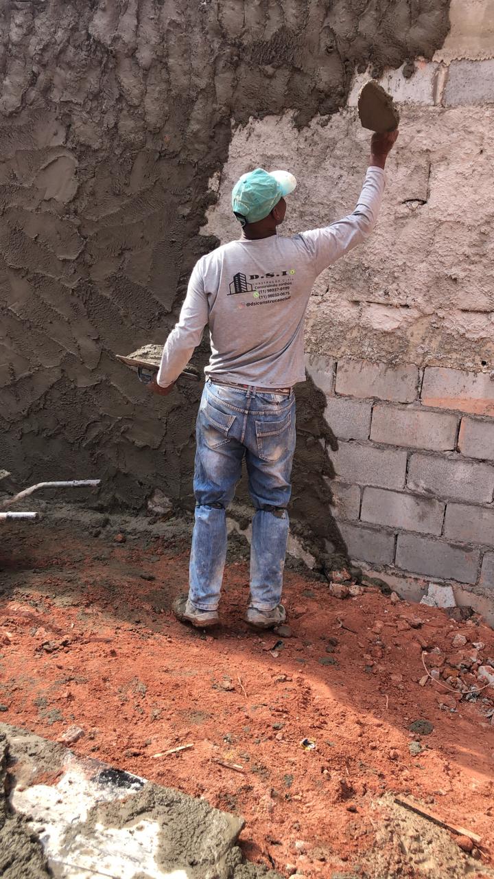 Reboco e Acabamento de Parede
